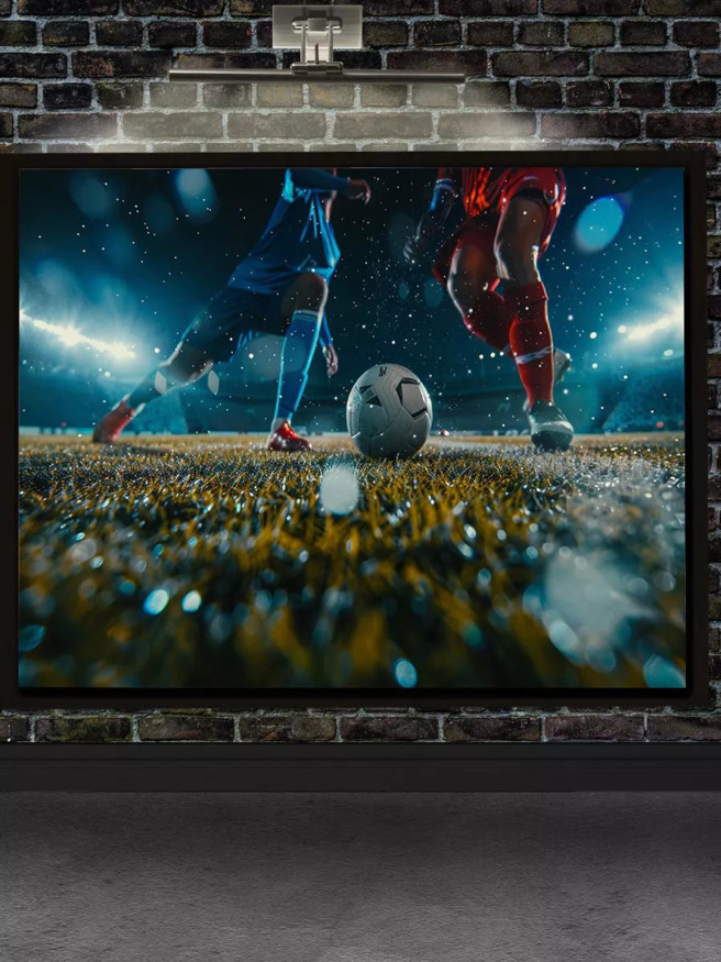 Holstga bosilgan poster &amp;quot;Yomg‘ir ostidagi futbol jangi&amp;quot;