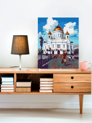 Картина по номерам "Девушка у церкви"