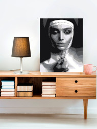 Картина по номерам "Монахиня"