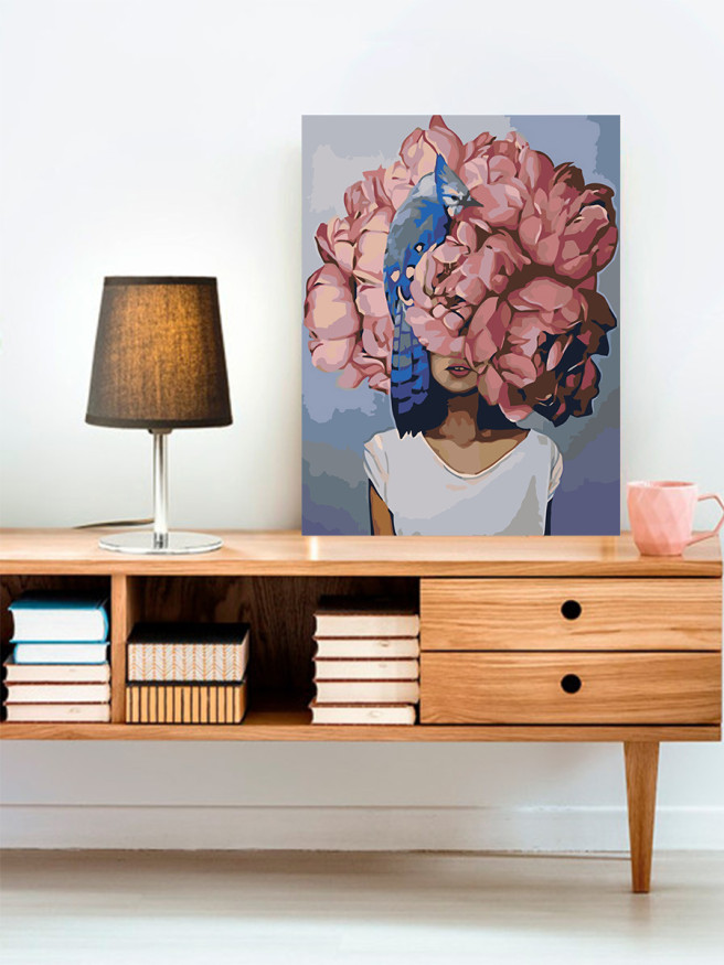 Raqamlar bo&amp;#039;yicha rasm &amp;quot;Gullar va qush bilan qiz&amp;quot;