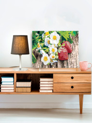 Картина по номерам &amp;quot;Цветы с клубникой&amp;quot;