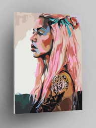 Raqamlar bo&#039;yicha rasm &quot;Tatuirovkali qiz&quot;