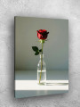 Постер на холсте &amp;quot;Одна алая роза в стеклянной вазе&amp;quot;