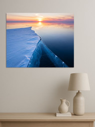Постер на холсте &amp;quot;Закат над замёрзшим озером&amp;quot;