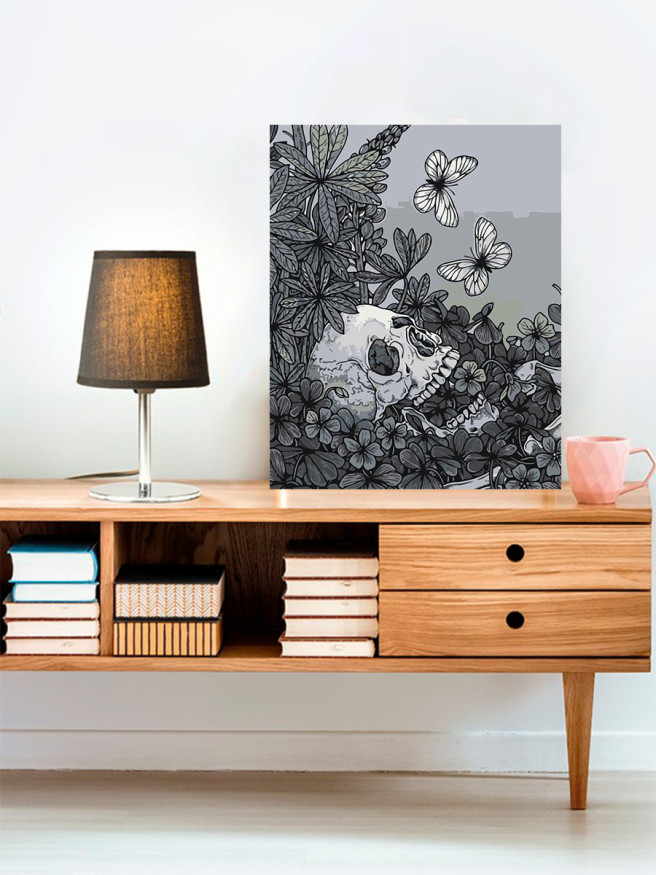 Raqamlar bo&amp;#039;yicha rasm &amp;quot;Gullar va kapalaklar bilan bosh suyagi&amp;quot;